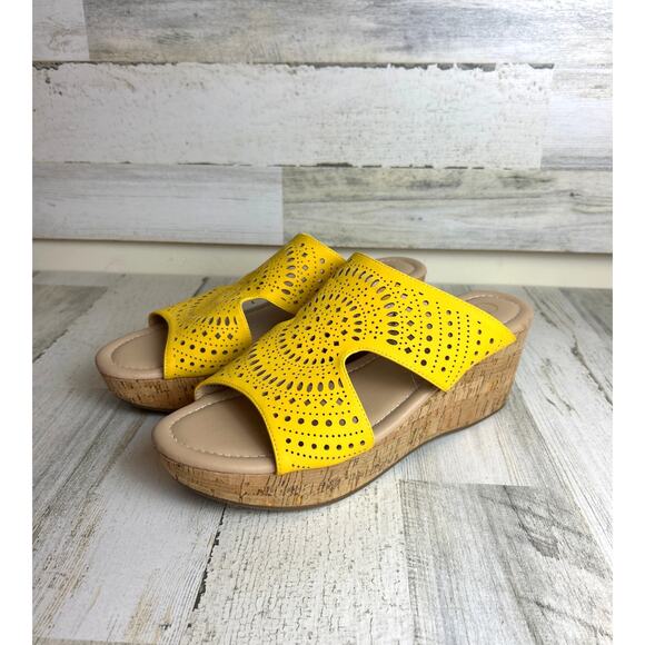 Cato Women's 11 Comfort Goldenrod Cork Wedge Slip-On Laser Cut Summer Sandals - Picture 1 of 9